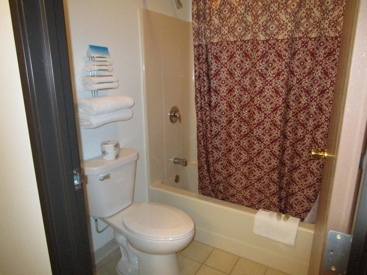 Dakota Country Inn Platte 외부 사진