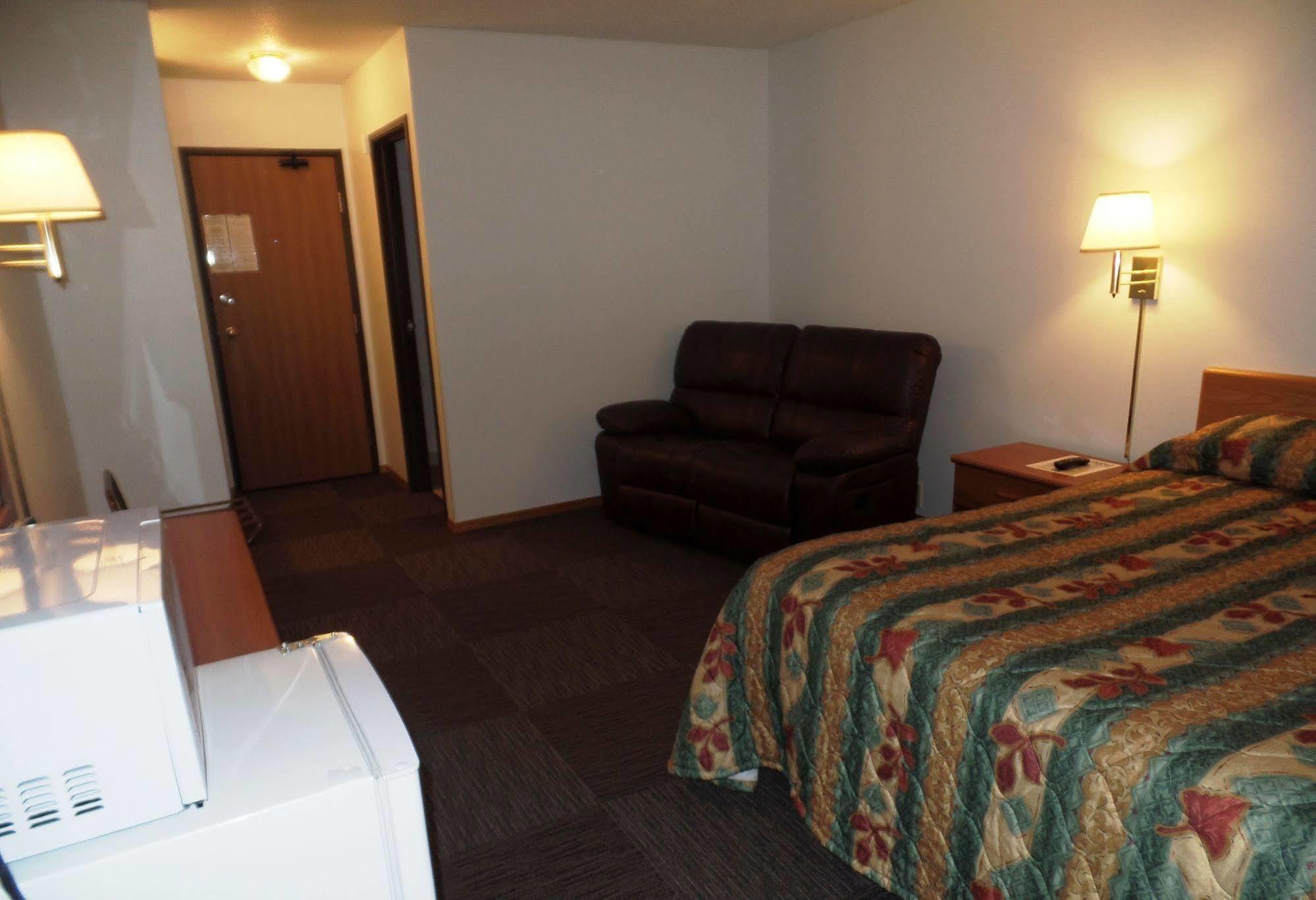 Dakota Country Inn Platte 외부 사진