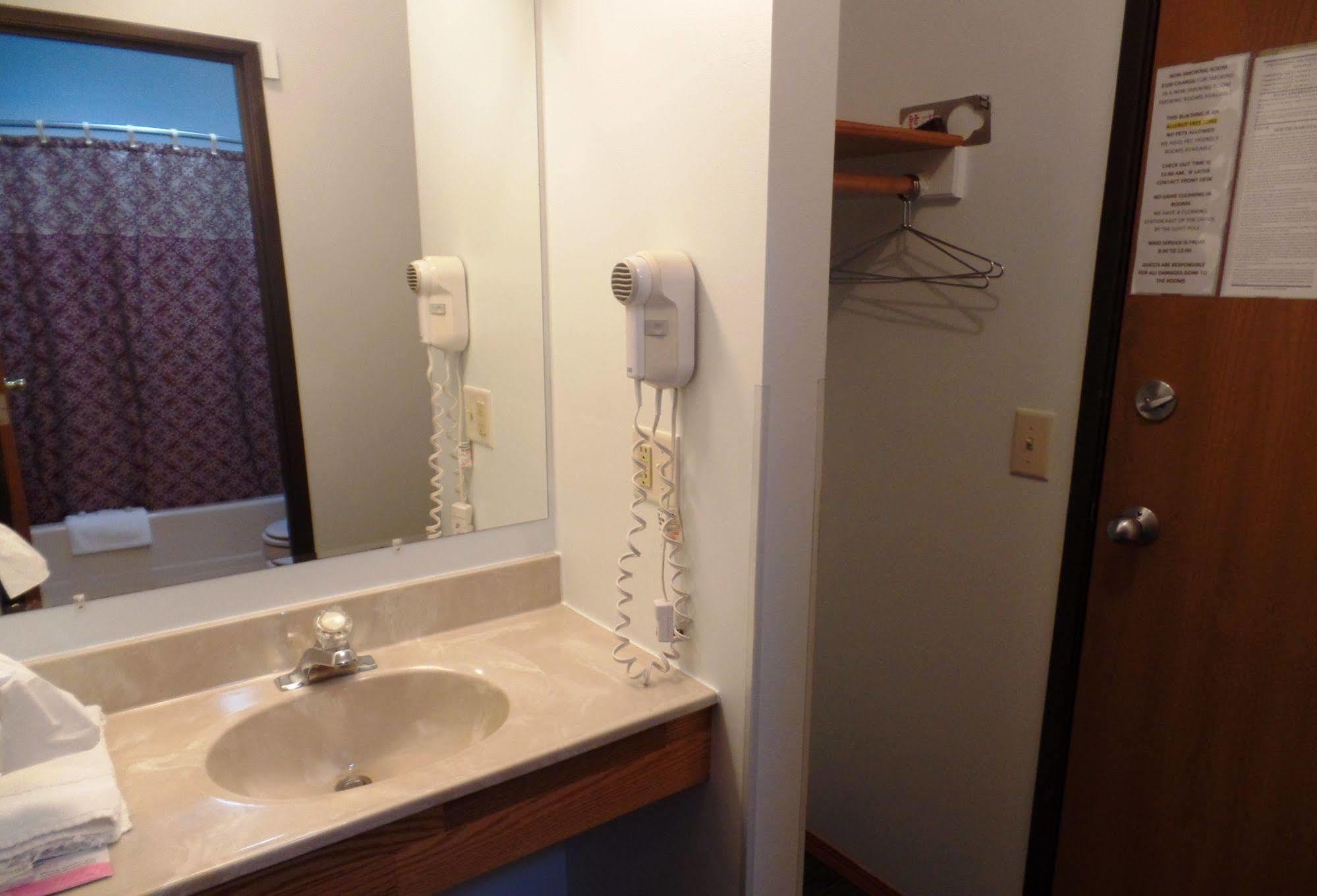 Dakota Country Inn Platte 외부 사진